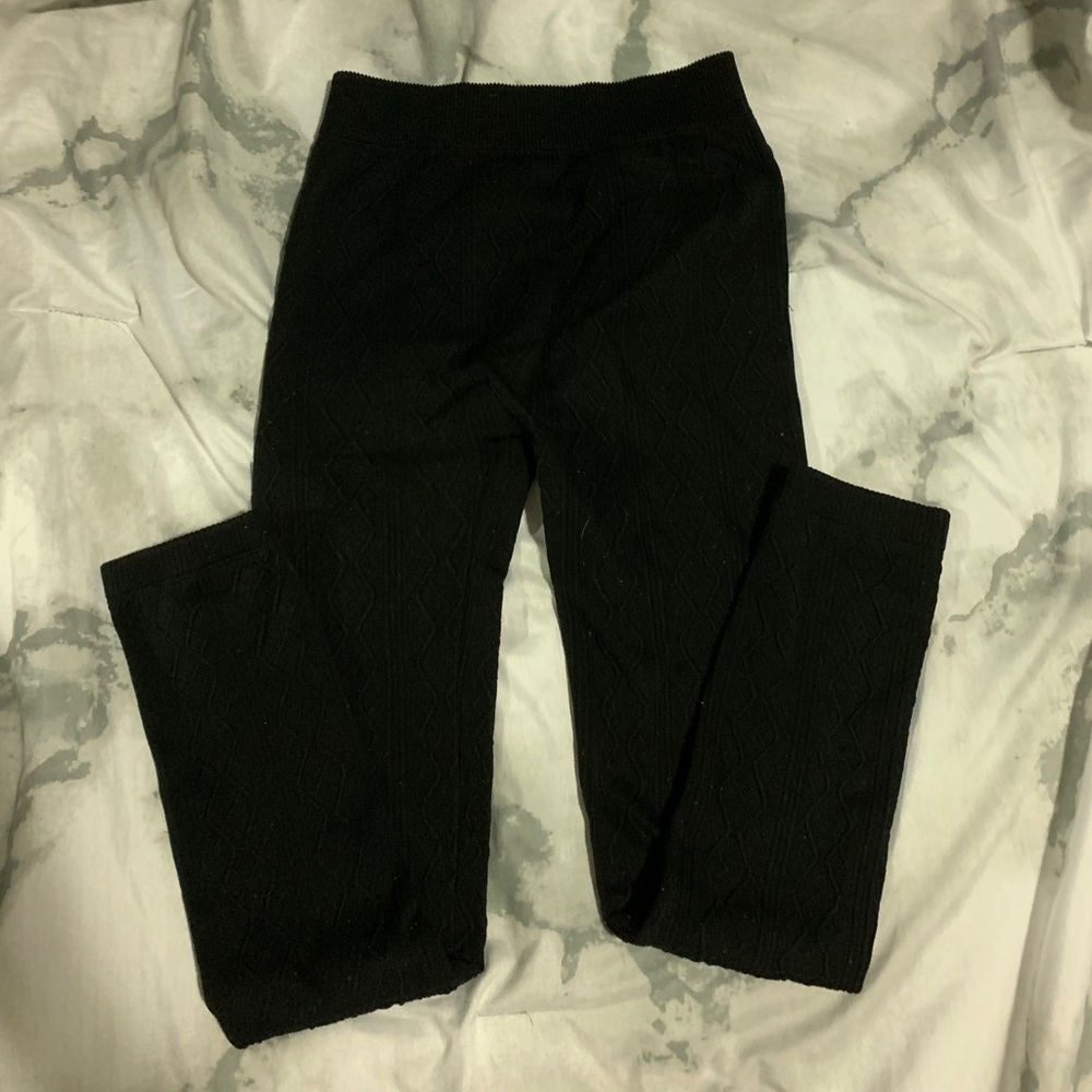 Black leggings